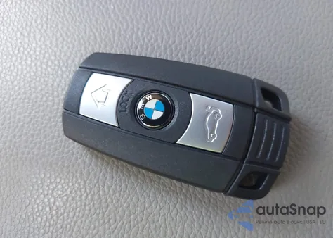 2010 BMW 135I из США, поврежденный, VIN WBAUC7C52AVK81082